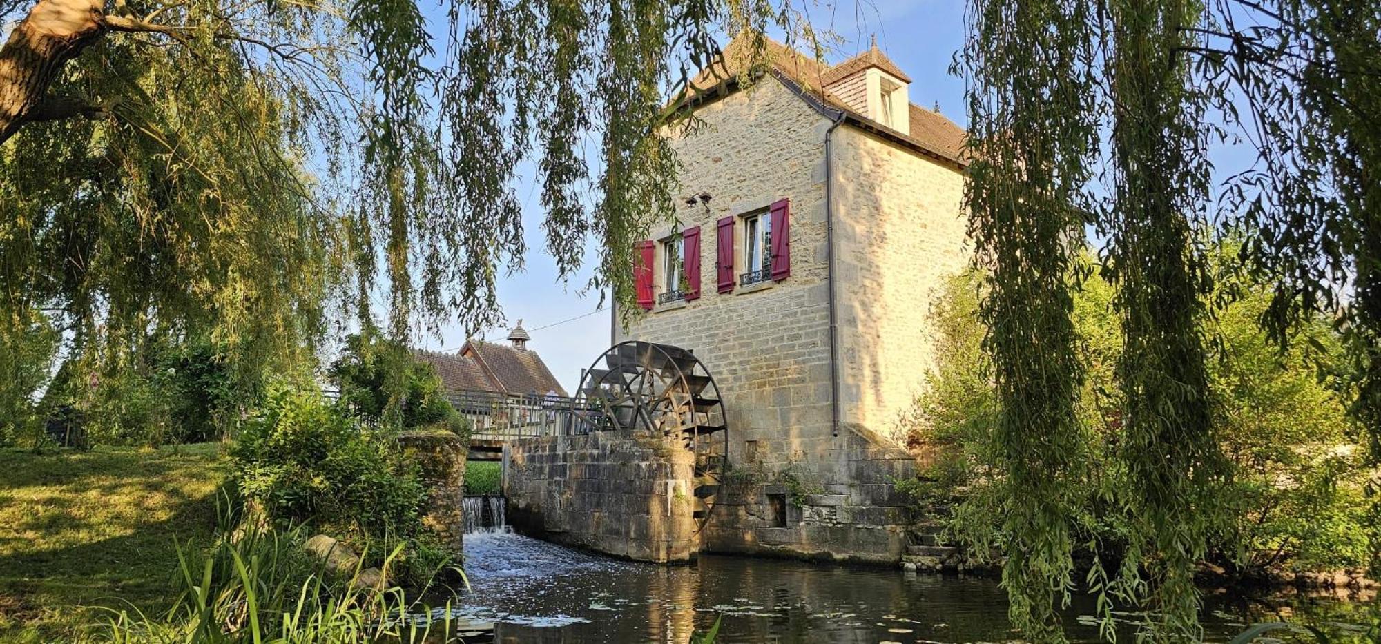 Hotel Moulin De Petoulle Charenton-du-Cher Exteriér fotografie