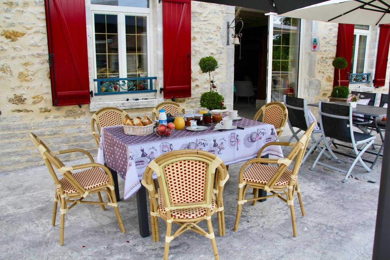Hotel Moulin De Petoulle Charenton-du-Cher Exteriér fotografie