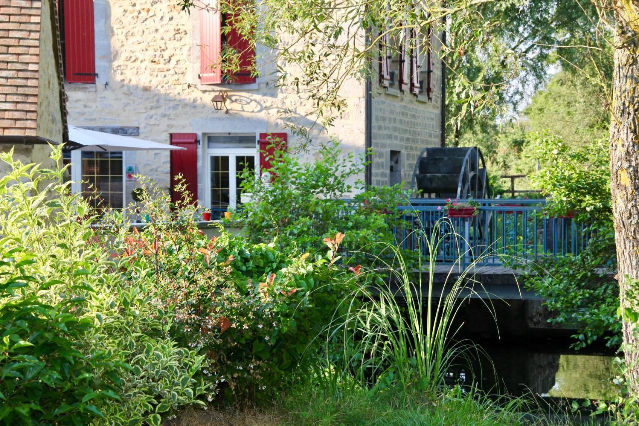 Hotel Moulin De Petoulle Charenton-du-Cher Exteriér fotografie